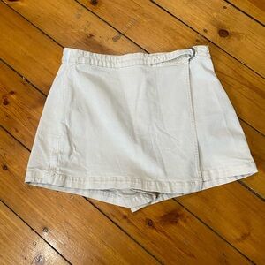 American Eagle Outfitters Cream Skort super stretch size 16